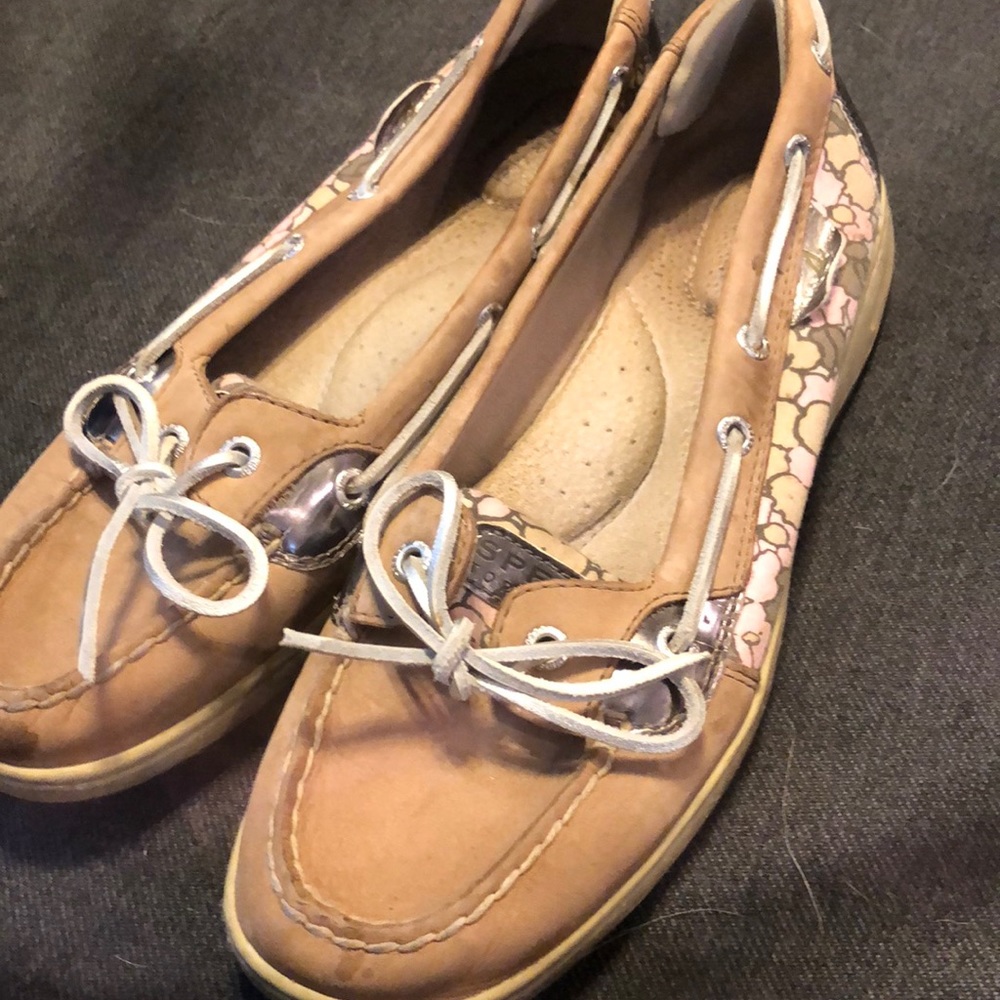 Tan Sperry boat shoes